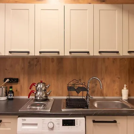Cozy And Cool Brick-wall 1br In Heart Of Moda Appartamento Provincia di Istanbul