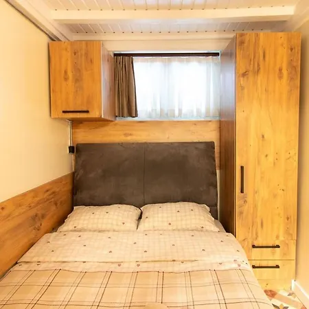 Cozy And Cool Brick-wall 1br In Heart Of Moda Appartamento *